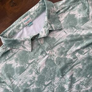 Sendero Provisions Co. Polo Shirt Mens Medium Green Western Scenic Print Stretch